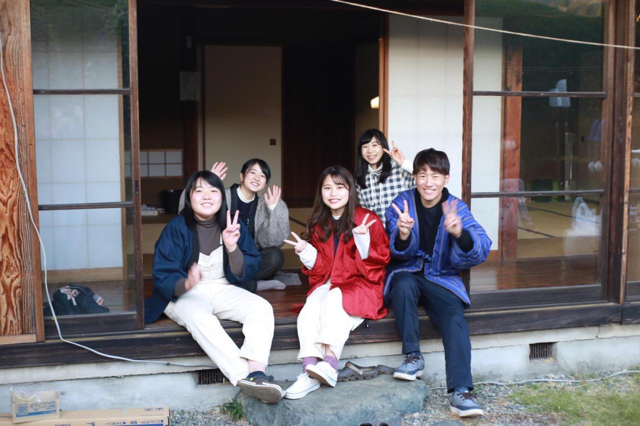 Guest House Yukari Tsuru Exterior foto